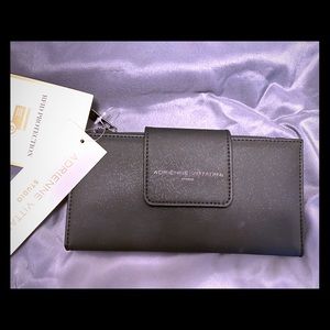 Adrienne Vittadini Studio Black Wallet